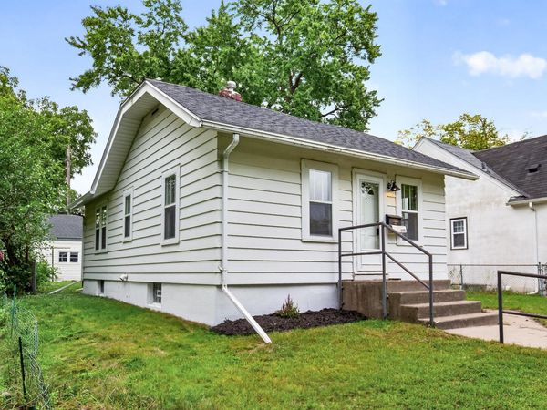 5729 43rd Avenue S, Minneapolis, MN 55417