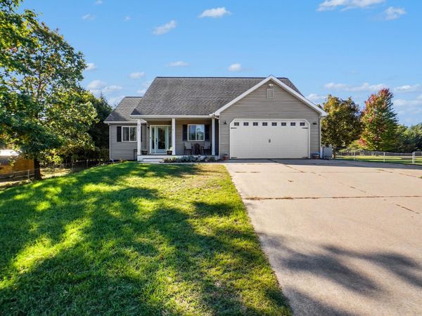 917 N Cherry Street, Evart, MI 49631