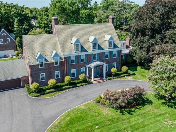 115 Cedar Avenue , Hewlett, NY 11557