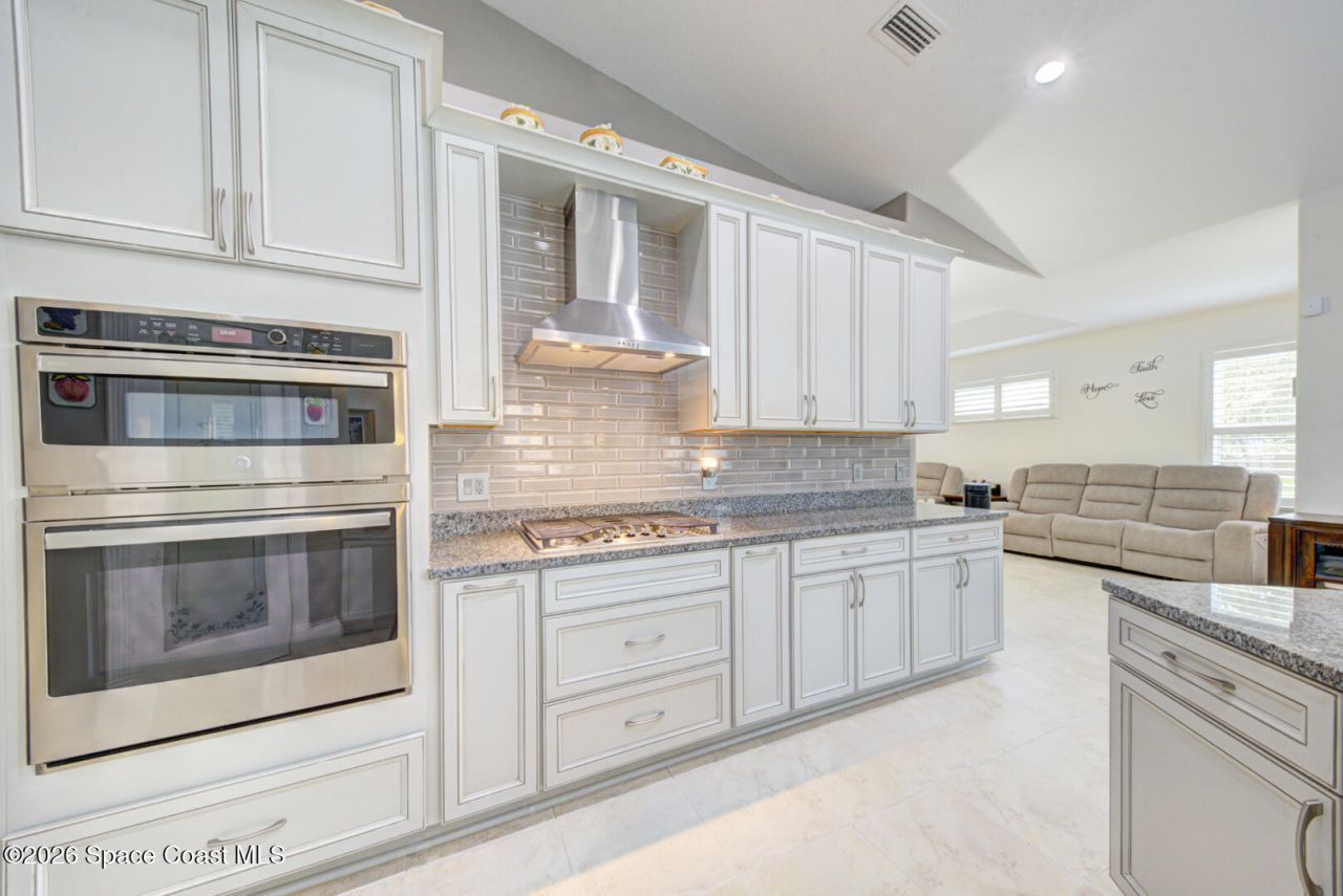 5275 Vacaro Avenue, Cocoa, FL 32926 Photo