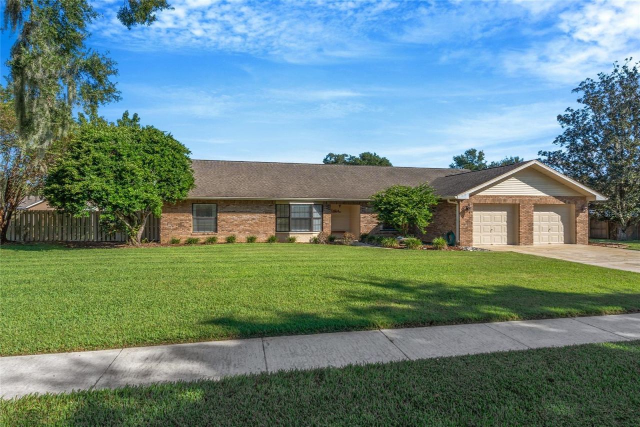 4614 Duxberry Lane, Valrico, FL 33594 Photo