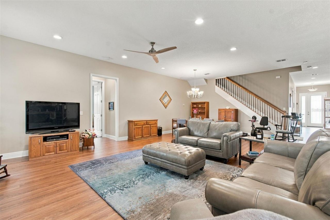 16705 Hilltop Horizons Place, Dade City, FL 33523 Photo