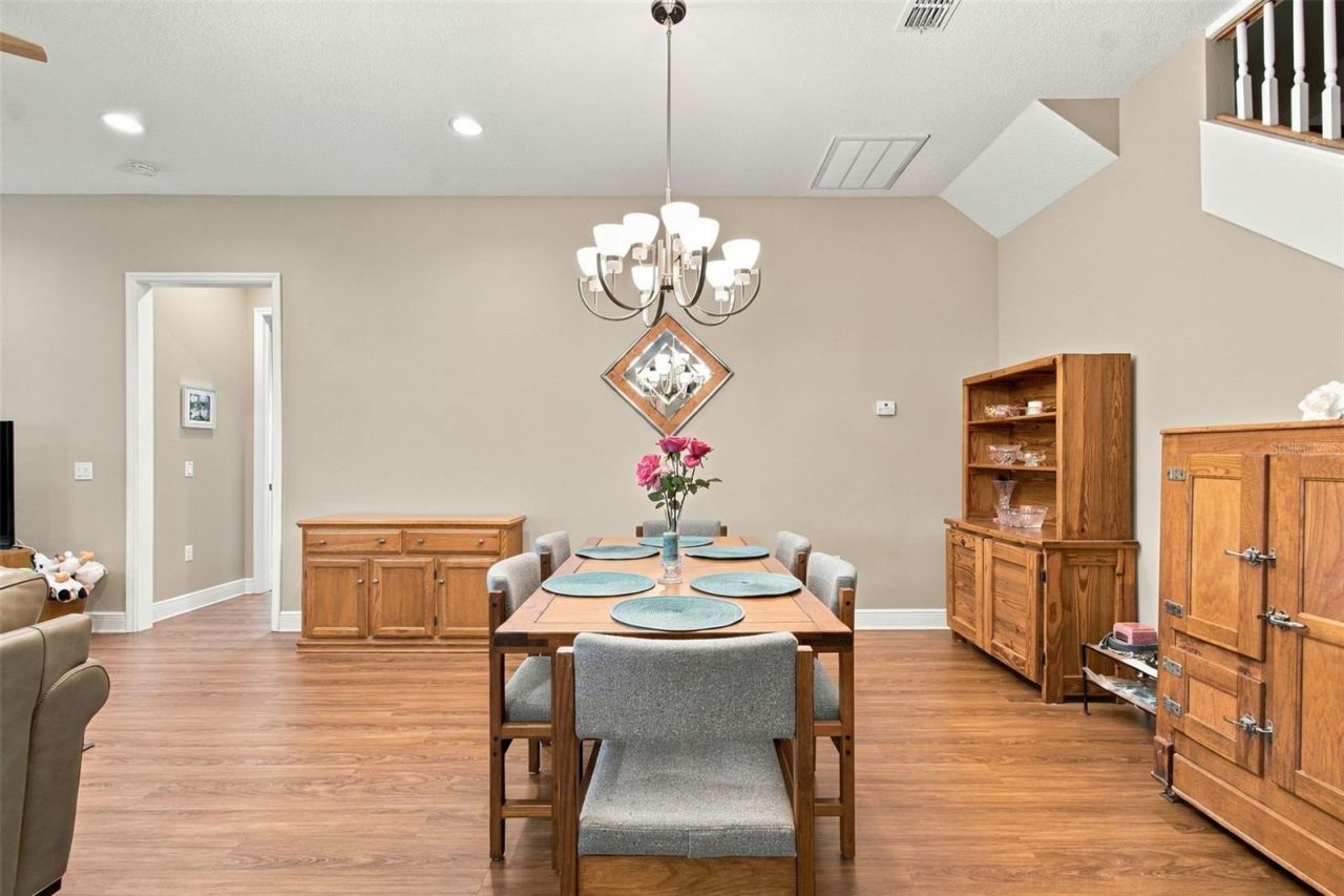 16705 Hilltop Horizons Place, Dade City, FL 33523 Photo