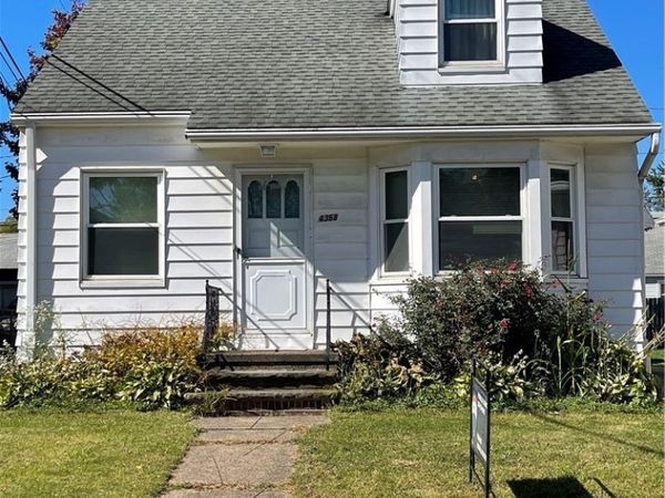 4358 Redding Road , Cleveland, OH 44109