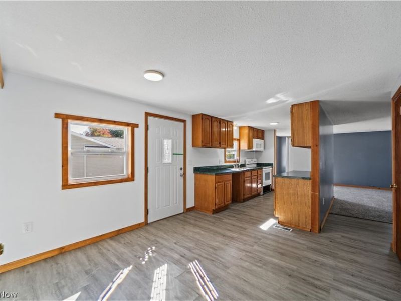 104 Pike Court , Lagrange, OH 44050 Photo 15