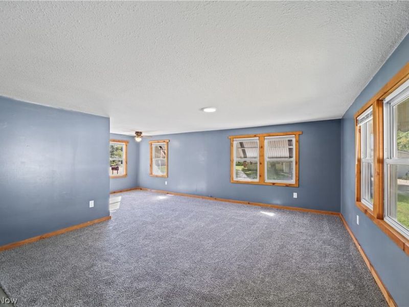 104 Pike Court , Lagrange, OH 44050 Photo 5