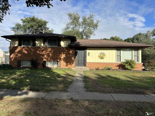 7348 Middlebury Drive, Lambertville, MI 48144