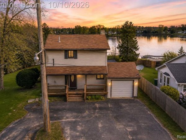 10094 Elizabeth Lake Road, White Lake Township, Mi 48386
