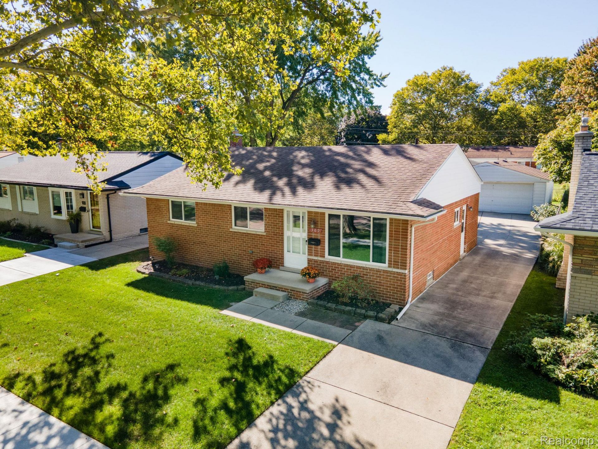 369 N Chocolay Avenue, Clawson, Mi 48017 Main Photo