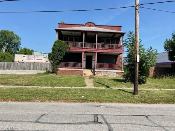 945 E 150th Street , Cleveland, OH 44110