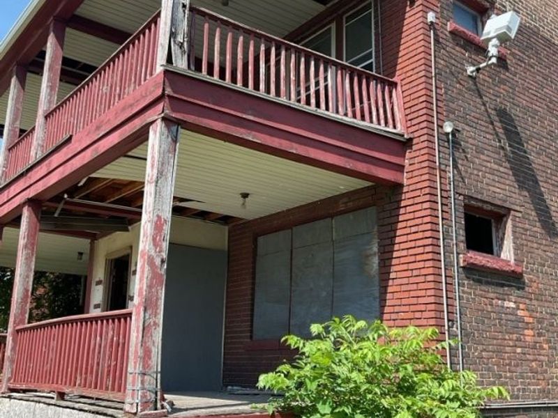 945 E 150th Street, Cleveland, OH 44110 Photo 4