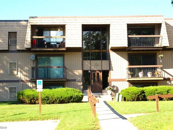 9511 Sunrise Boulevard , North Royalton, OH 44133