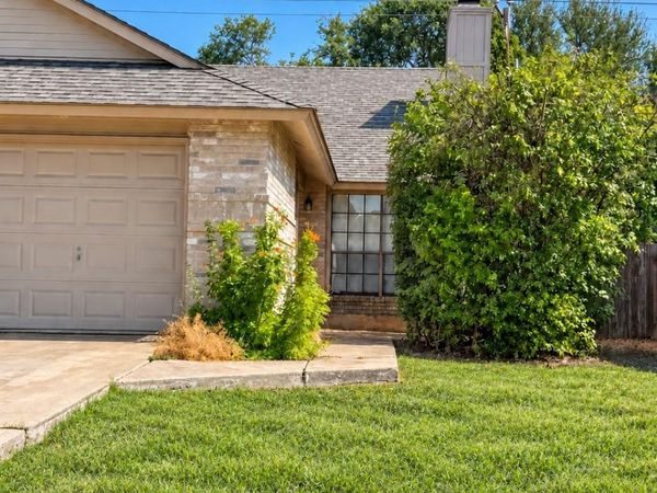 607 Rollingway DR, Unit A, Round Rock, TX 78681