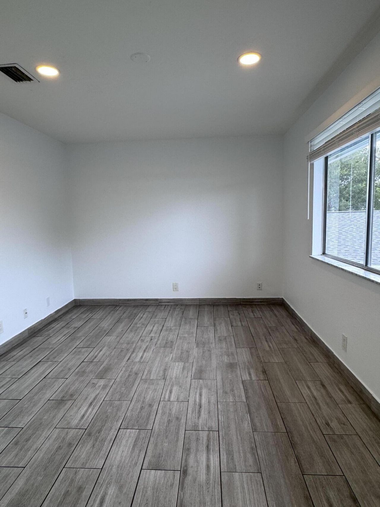 725 W Tiffany Drive, Unit 3, Mangonia Park, FL 33407 Photo