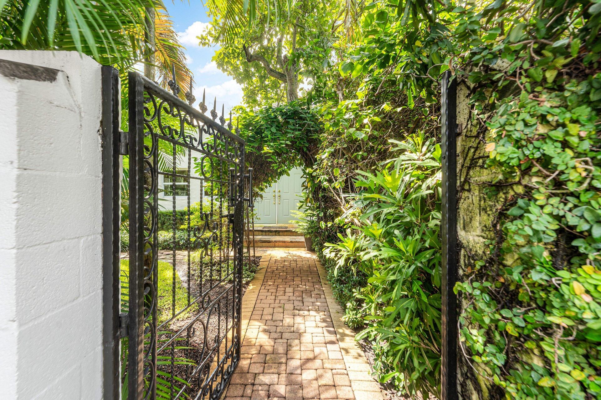 412 35th Street, West Palm Beach, FL 33407 Photo