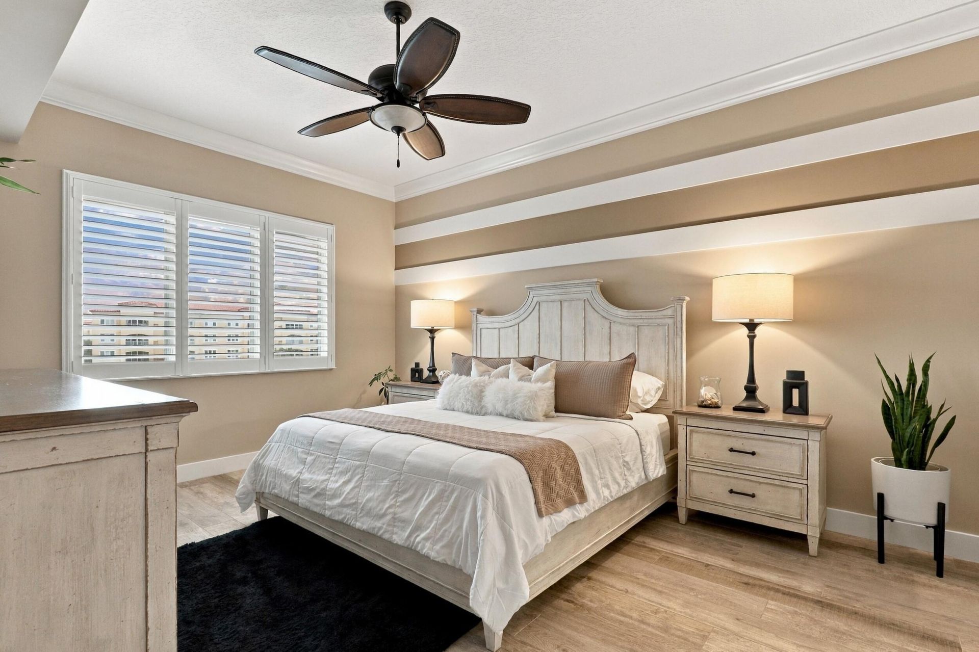 16 Harbour Isle Drive W, Unit 306, Fort Pierce, FL 34949 Photo