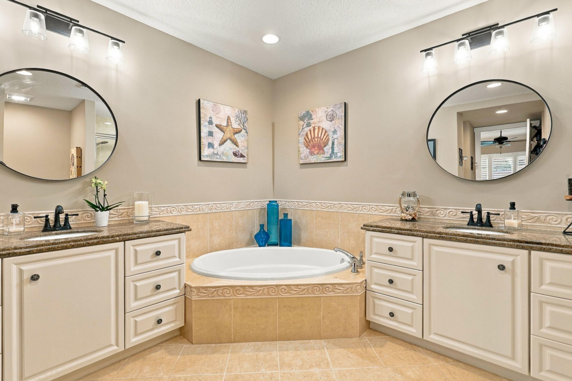 16 Harbour Isle Drive W, Unit 306, Fort Pierce, FL 34949 Photo