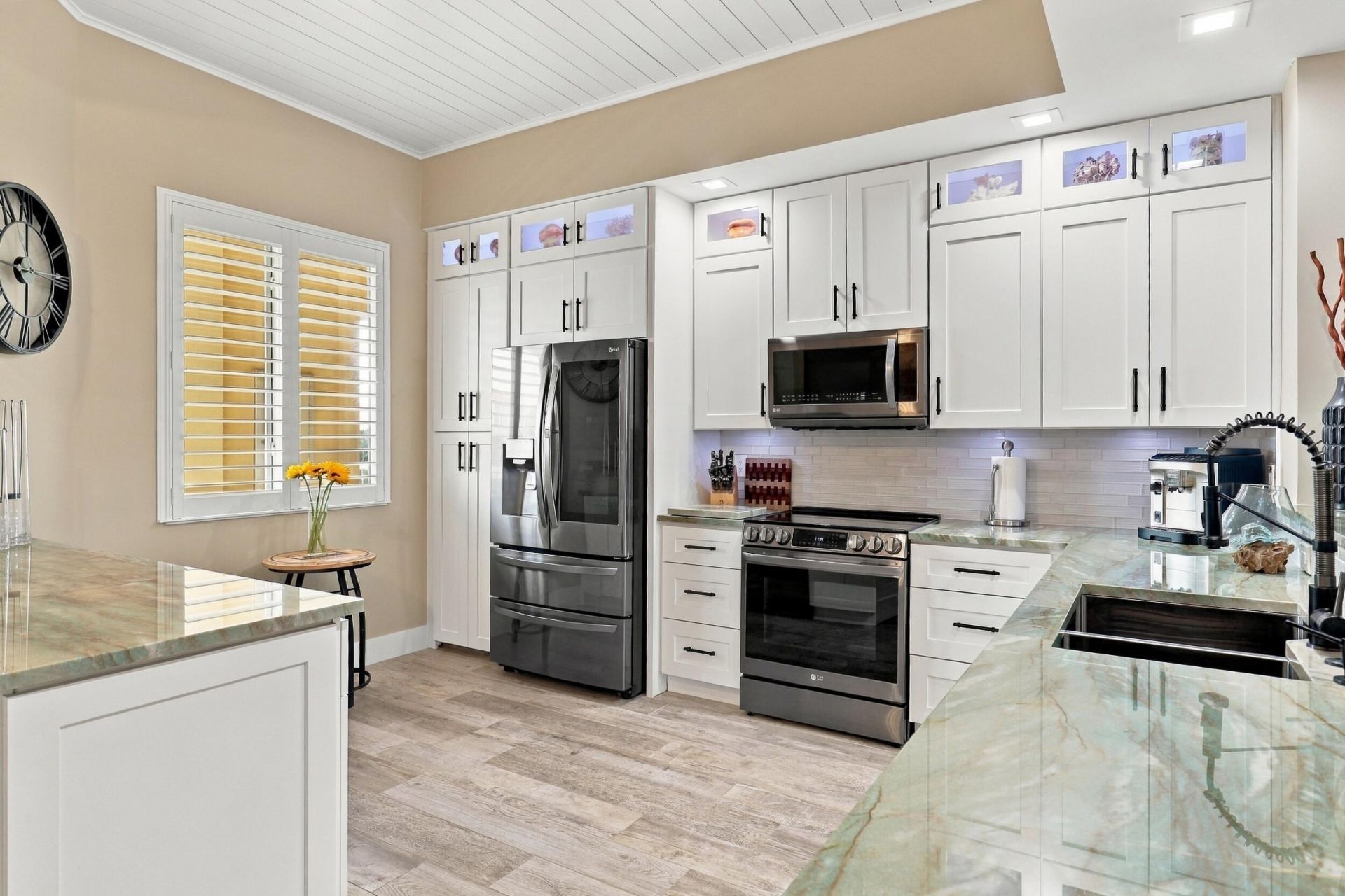 16 Harbour Isle Drive W, Unit 306, Fort Pierce, FL 34949 Photo