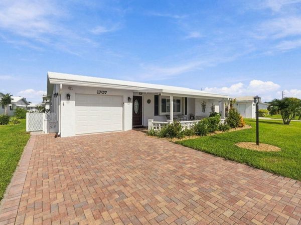 1707 SW 18th Street, Boynton Beach, FL 33426