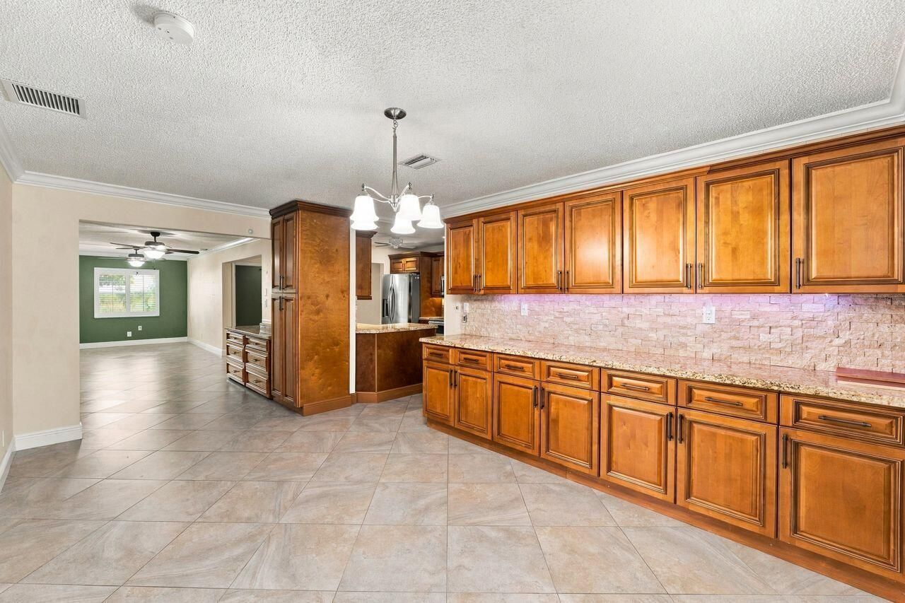 1707 SW 18th Street, Boynton Beach, FL 33426 Photo