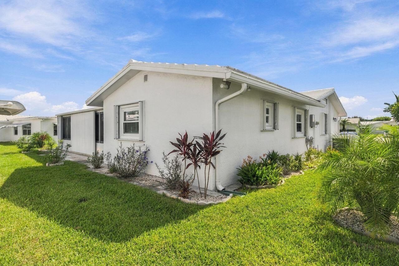 1707 SW 18th Street, Boynton Beach, FL 33426 Photo