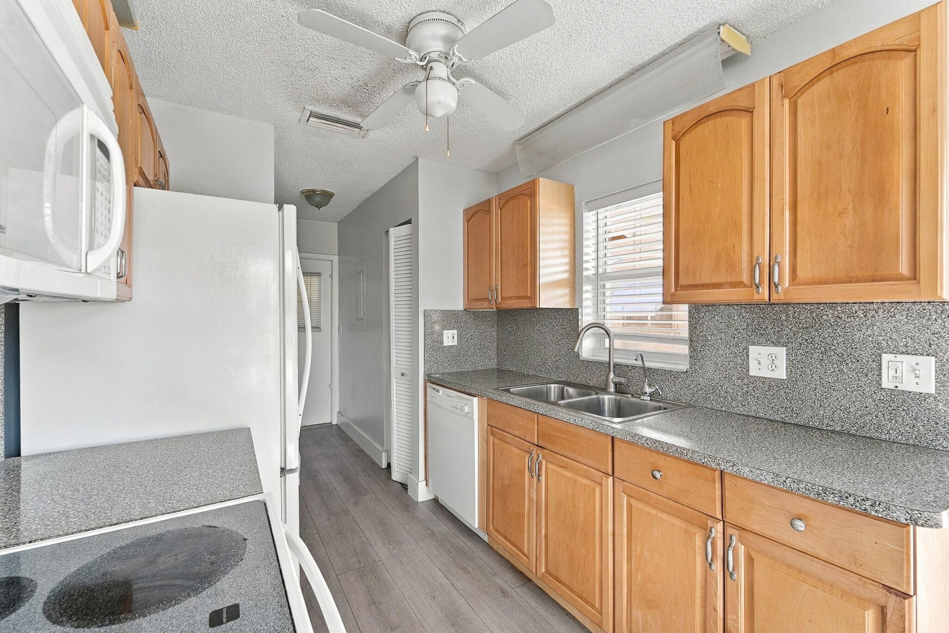 1730 NW 48th Place, Pompano Beach, FL 33064 Photo