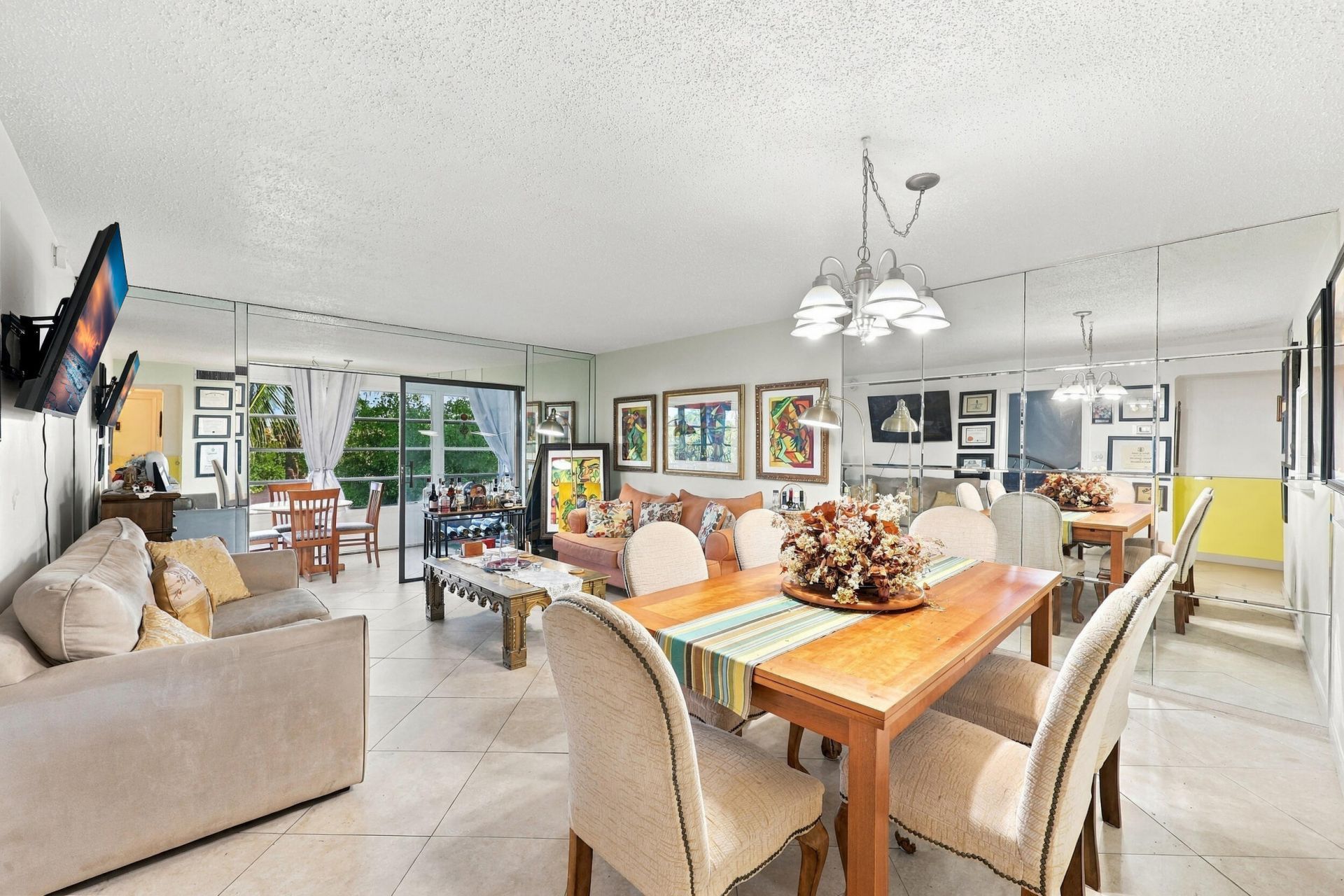 3940 NW 42nd Avenue, Unit 313, Lauderdale Lakes, FL 33319 Photo