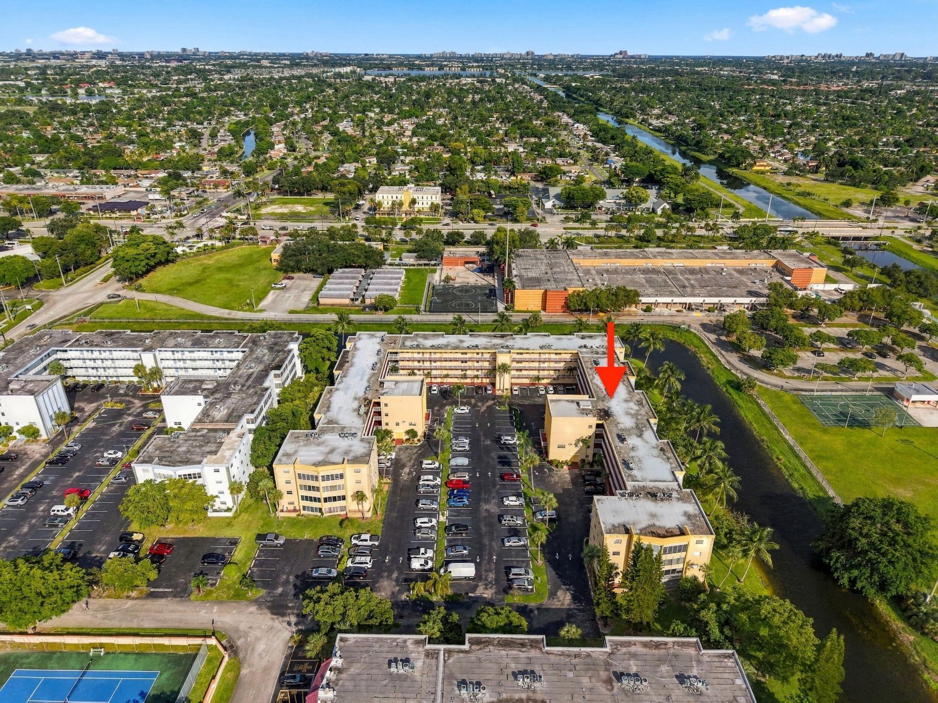 3940 NW 42nd Avenue, Unit 313, Lauderdale Lakes, FL 33319 Photo