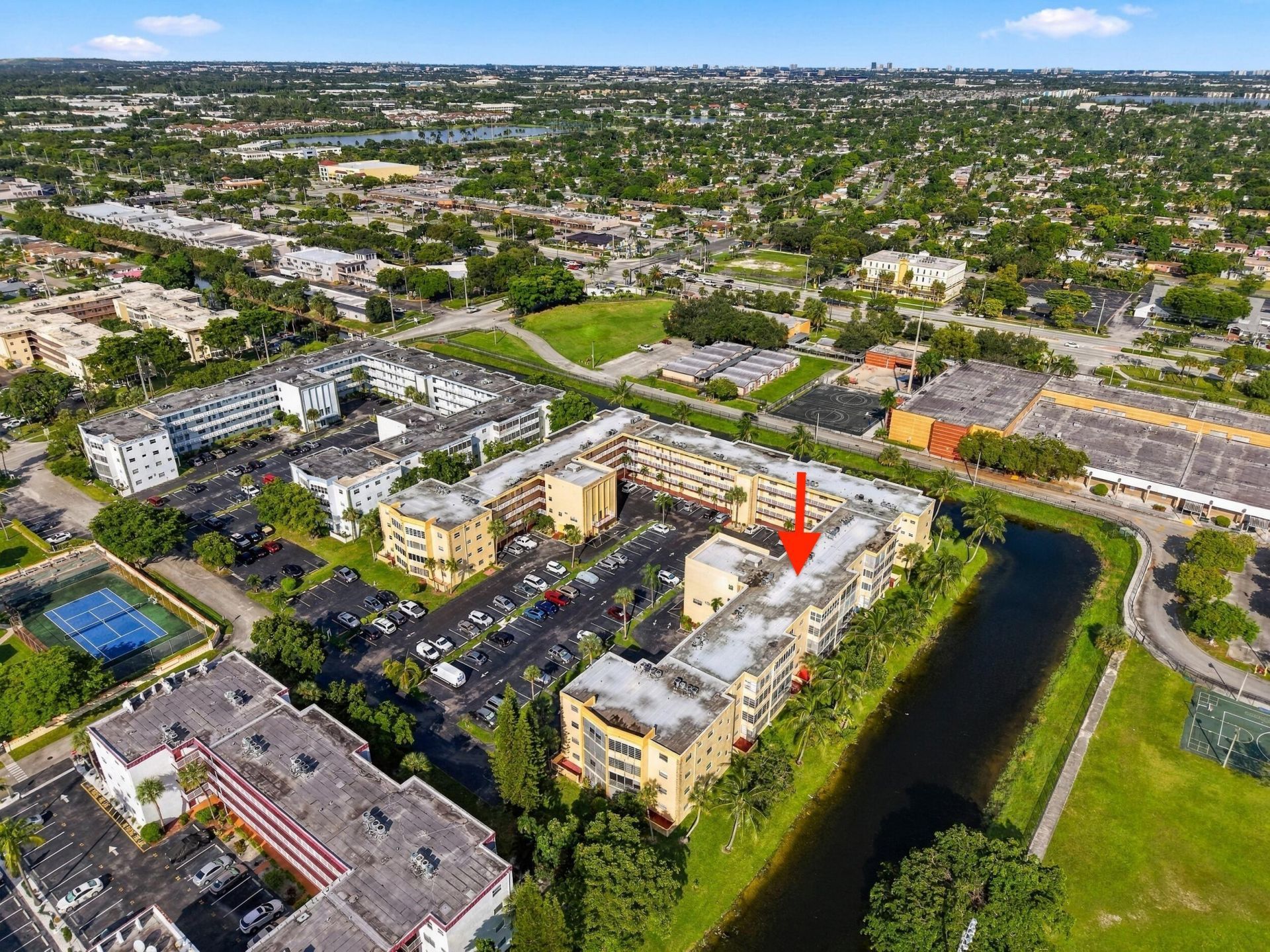 3940 NW 42nd Avenue, Unit 313, Lauderdale Lakes, FL 33319 Photo