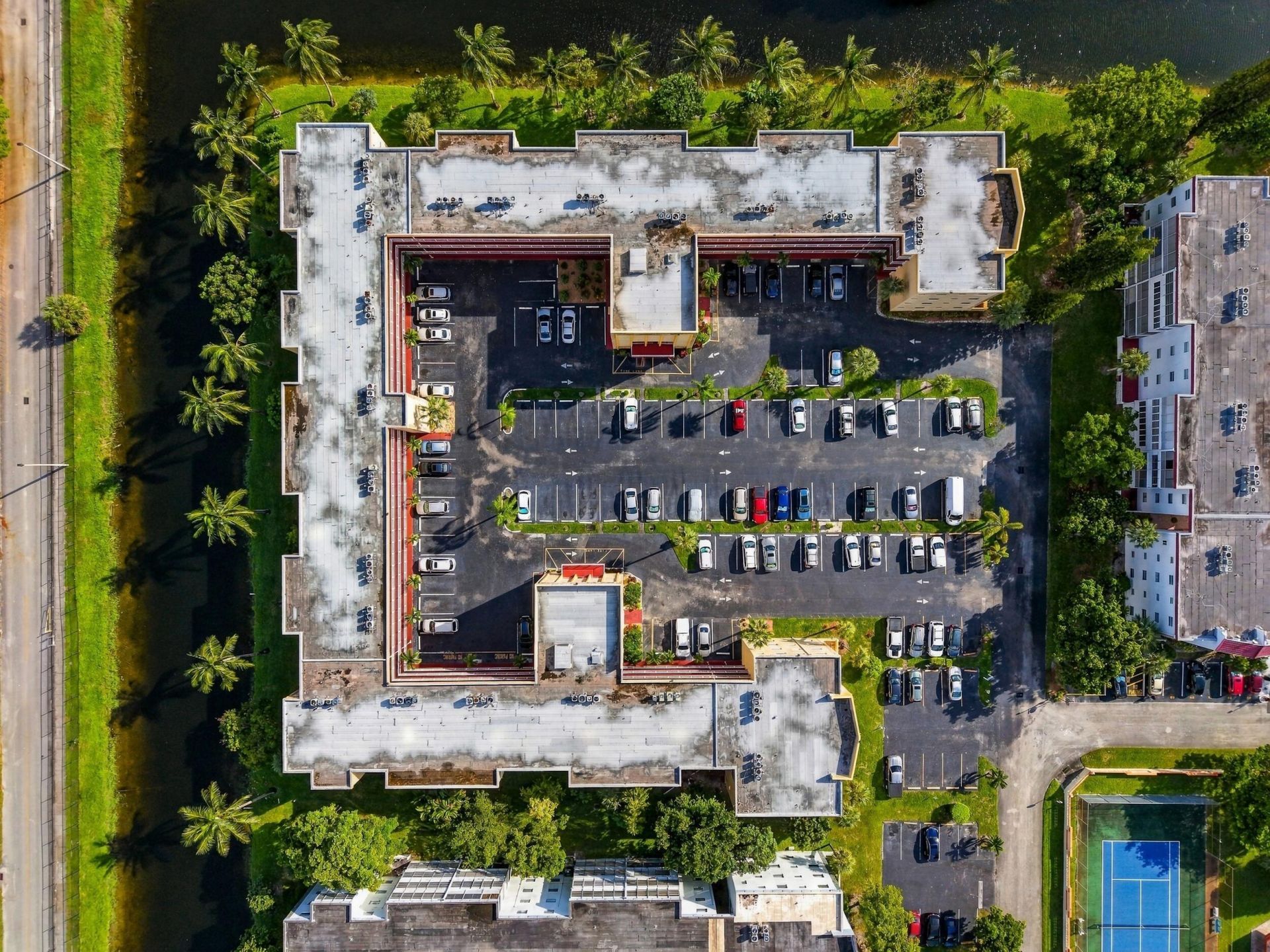 3940 NW 42nd Avenue, Unit 313, Lauderdale Lakes, FL 33319 Photo