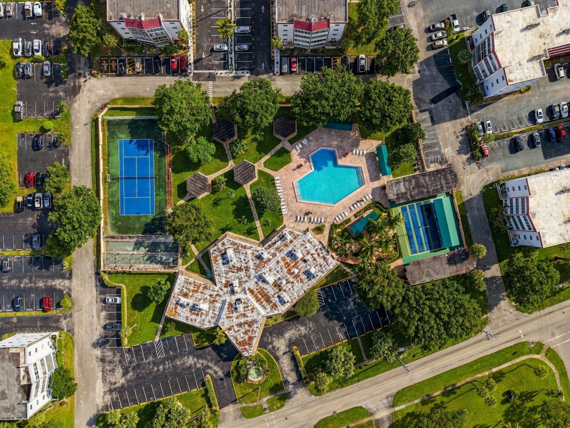 3940 NW 42nd Avenue, Unit 313, Lauderdale Lakes, FL 33319 Photo