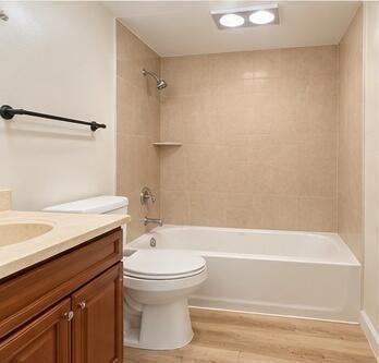 227 Castlewood Drive, Unit 207, North Palm Beach, FL 33408 Photo