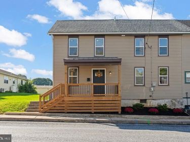 10 W RICHLAND AVENUE, MYERSTOWN, PA 17067