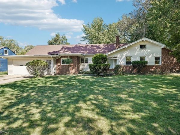 1355 Forest Hills Boulevard , Cleveland Heights, OH 44118