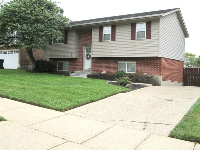 4830 Caprice Drive, Middletown, OH 45044 Photo 2
