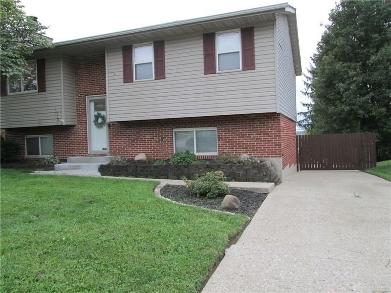 4830 Caprice Drive, Middletown, OH 45044 Photo 3