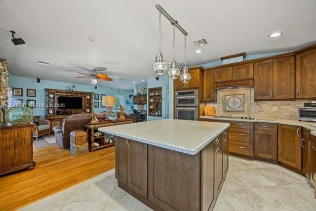 1217 Mockingbird Rd , Key Largo, FL 33037 Photo
