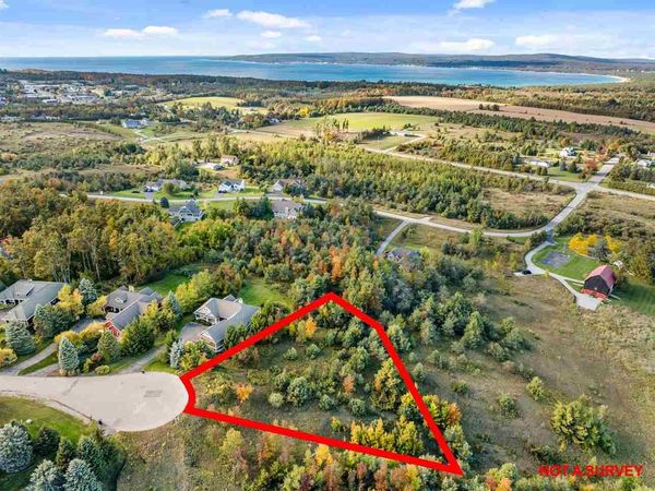 723 Harbor View Lane, Petoskey, MI 49770