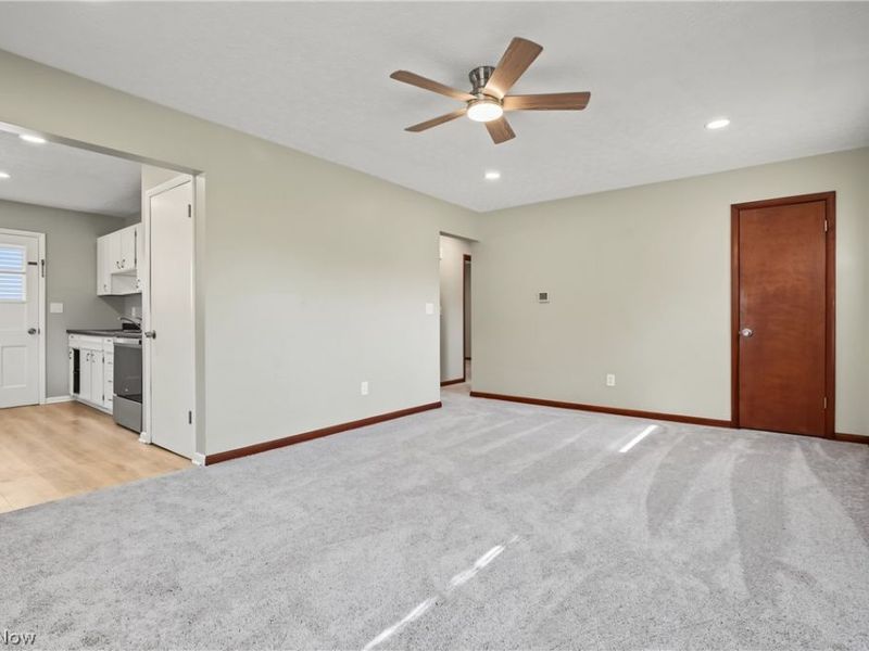 483 17th Street NW, Barberton, OH 44203 Photo 4