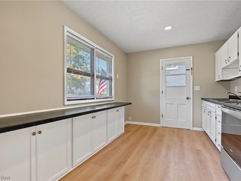 483 17th Street NW, Barberton, OH 44203 Photo 7