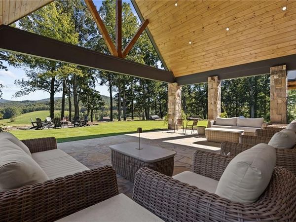 364 Bravo Way , Talking Rock, GA 30175