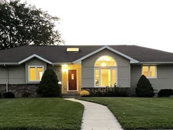 100 Wildwood Drive, Columbus, WI 53925