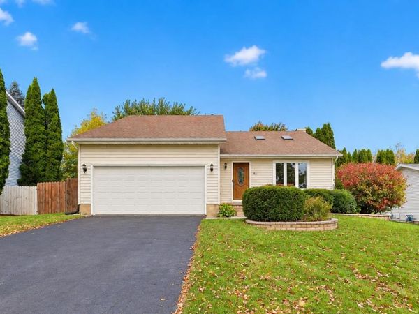 15 Geronimo Circle, Madison, WI 53713