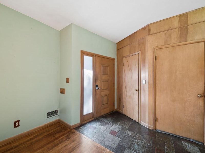 2310 Northwest Boulevard, Upper Arlington, OH 43221 Photo 5