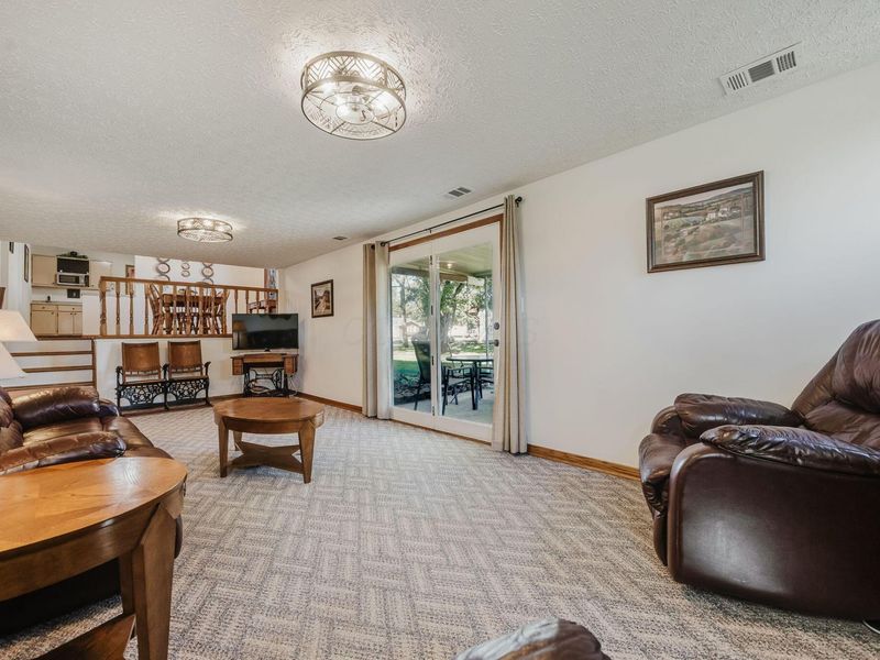 4040 Chancellor Drive, Grove City, OH 43123 Photo 17