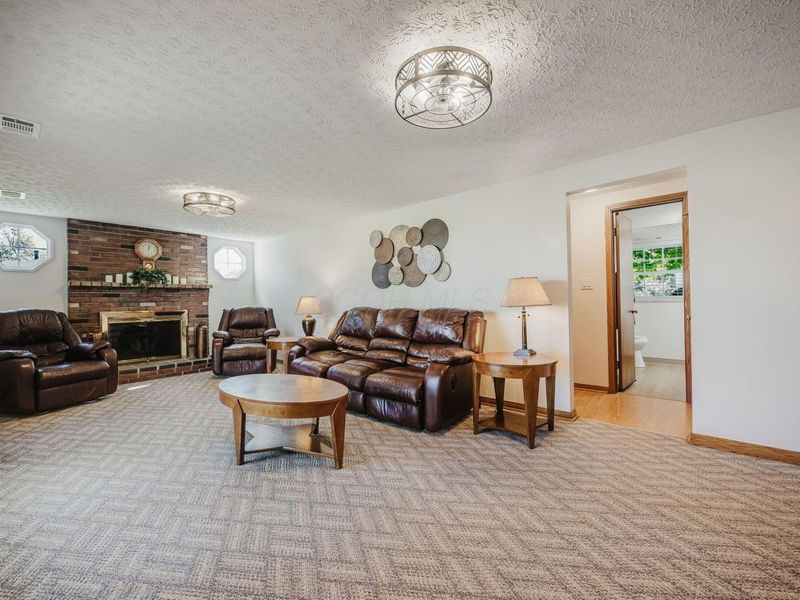 4040 Chancellor Drive, Grove City, OH 43123 Photo 18