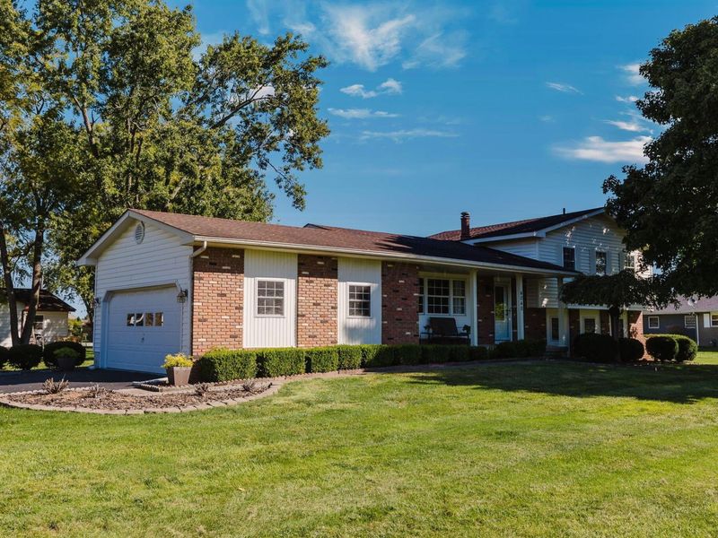 4040 Chancellor Drive, Grove City, OH 43123 Photo 3