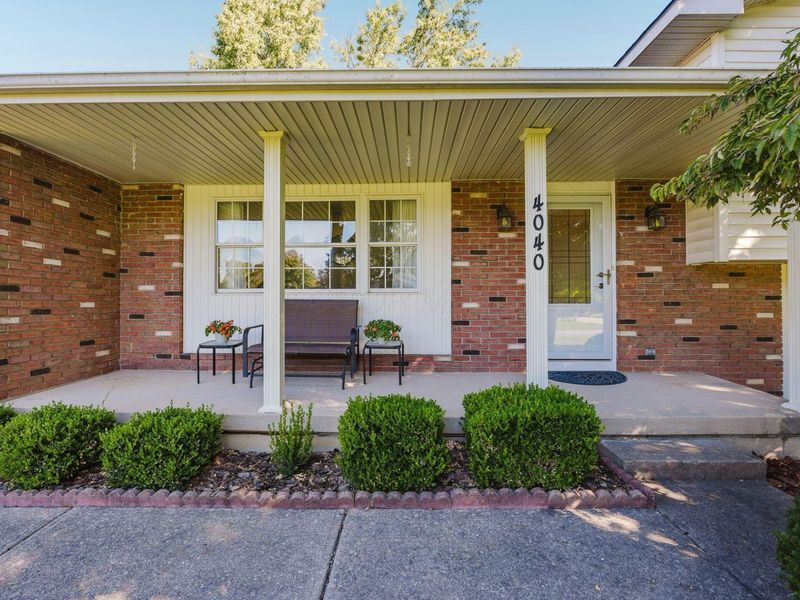4040 Chancellor Drive, Grove City, OH 43123 Photo 4