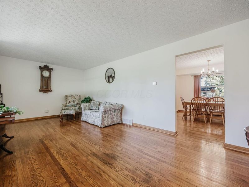 4040 Chancellor Drive, Grove City, OH 43123 Photo 5