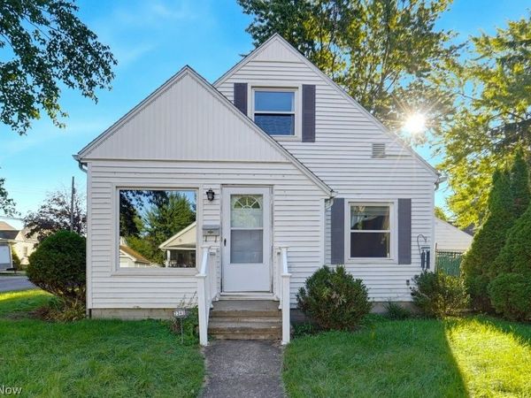 2345 10th Street , Cuyahoga Falls, OH 44221